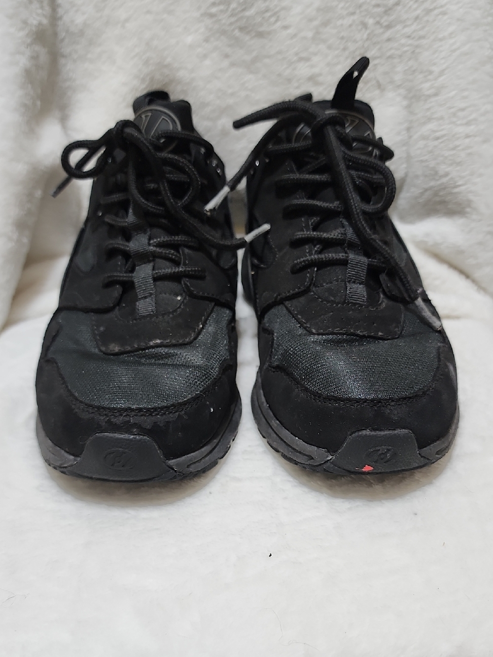 Boy's Black Heelys Force Skate Shoe 6